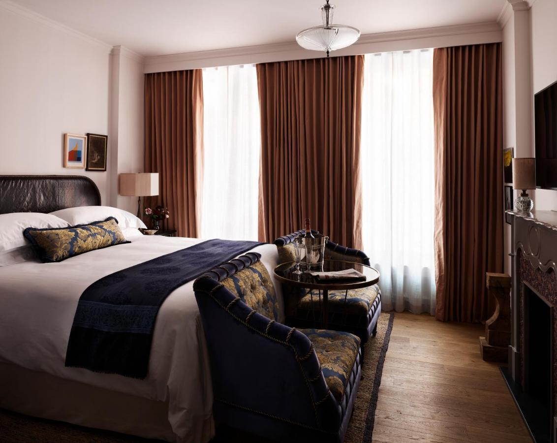 Nomad London Otel Dış mekan fotoğraf A bedroom at the hotel