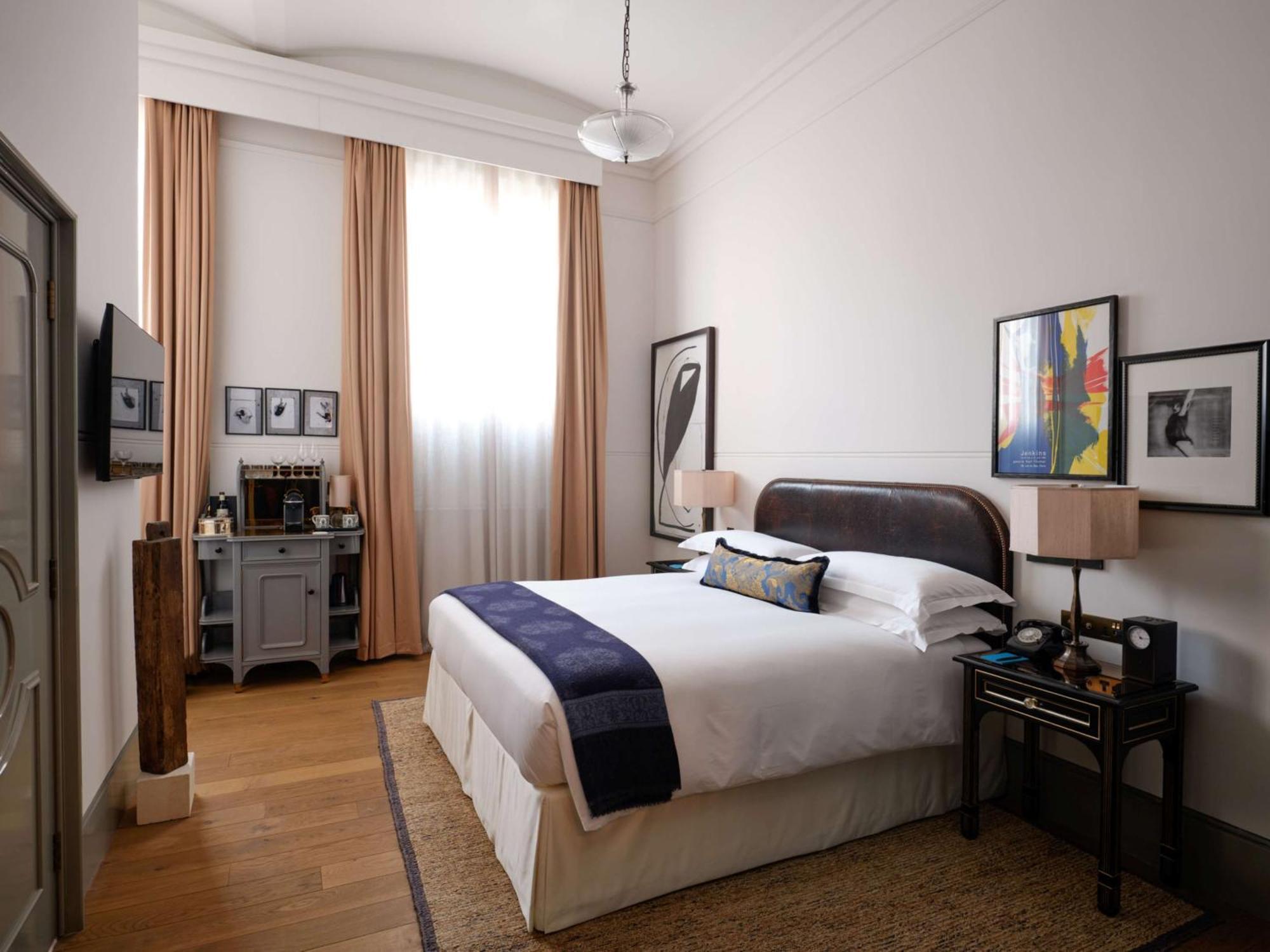 Nomad London Otel Dış mekan fotoğraf A bedroom at the hotel